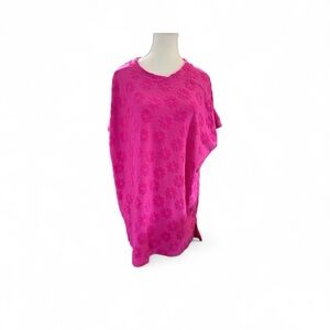 Celeste Hot Pink Textured Floral Top – Size 1XL